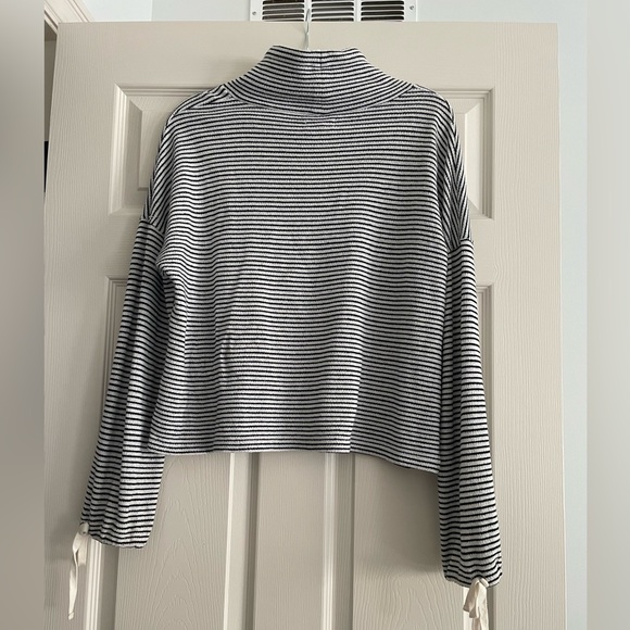 Madewell Funnelneck Tie-Sleeve Sweatshirt in Stripe - Picture 6 of 7